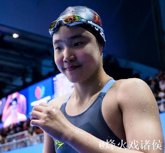 13岁中国仰泳天才少女逆袭夺冠，表现震撼全场