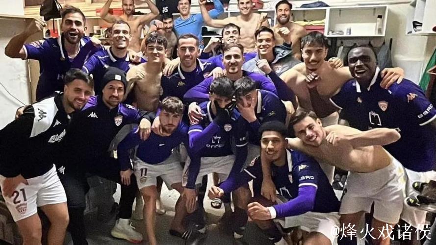 CD瓜达拉哈拉主场为迎战巴萨临时扩容至8500座